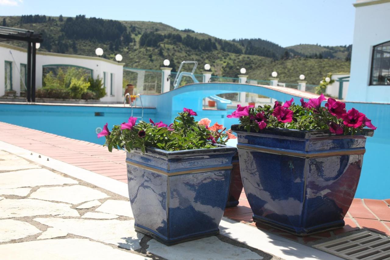 Hotel Spa Montana Karpenisi Ngoại thất bức ảnh